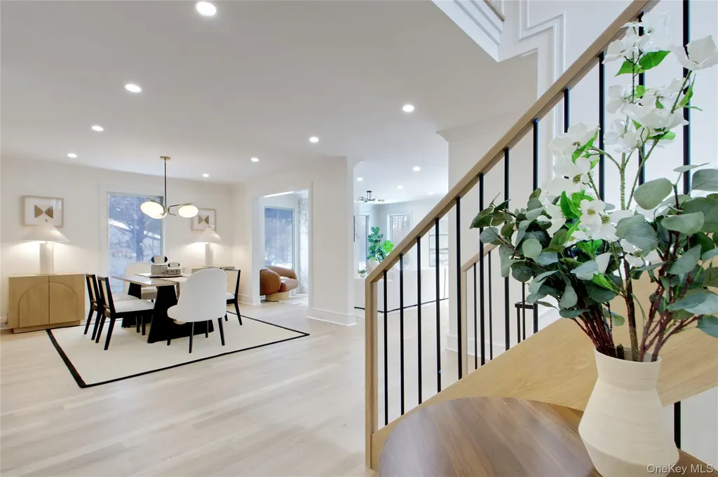 30 4th Street Manhasset NY 11030