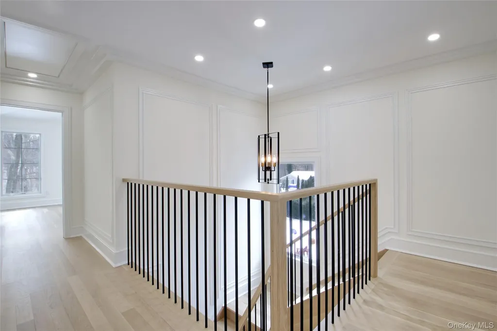 30 4th Street Manhasset NY 11030