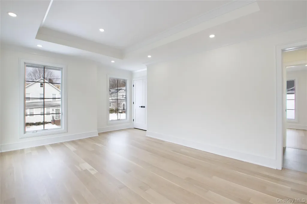 30 4th Street Manhasset NY 11030