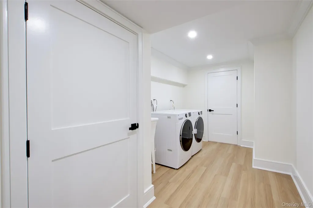 30 4th Street Manhasset NY 11030