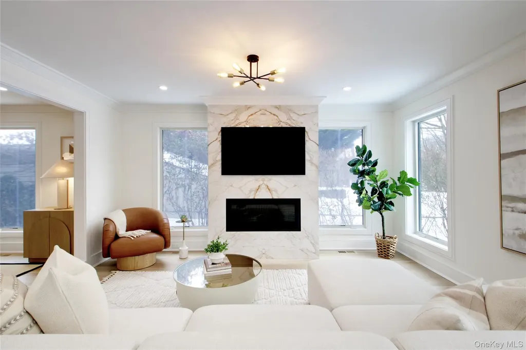 30 4th Street Manhasset NY 11030