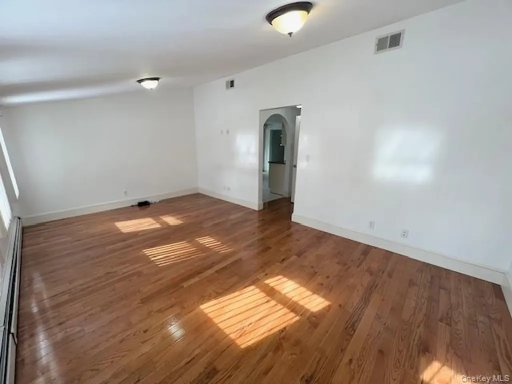 11 Walnut Avenue Pelham NY 10803