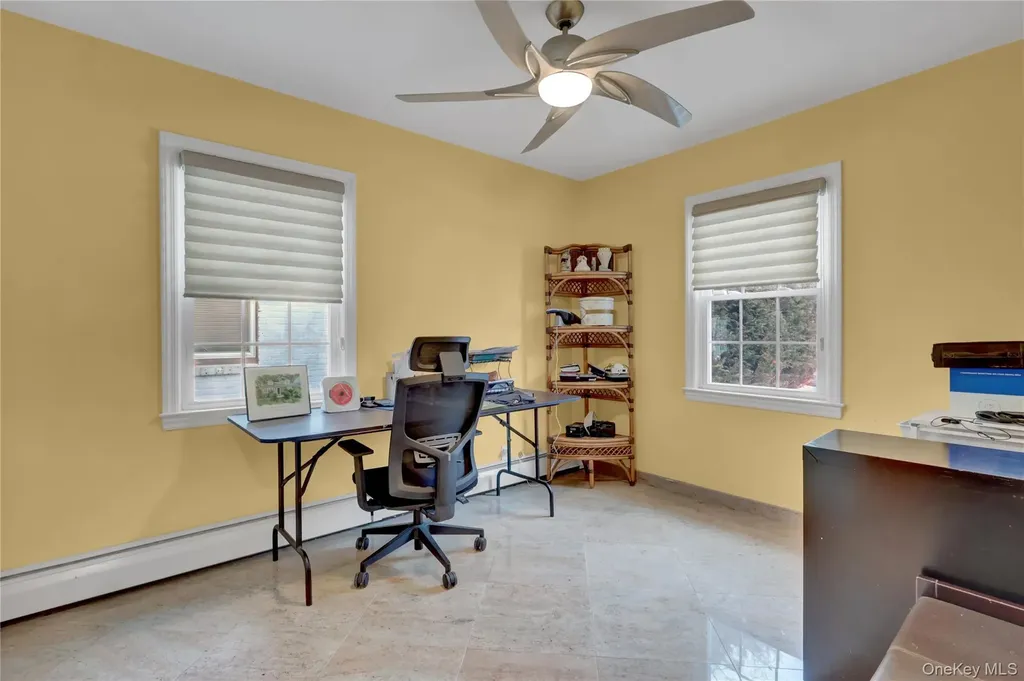122 Laurel Drive New Hyde Park NY 11040