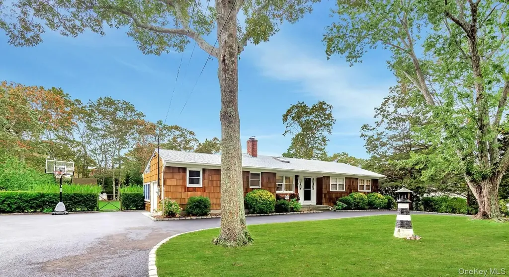 45 Sherwood Road Hampton Bays NY 11946