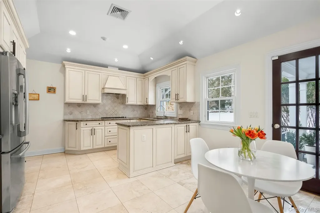 37 Barlow Lane Rye NY 10580
