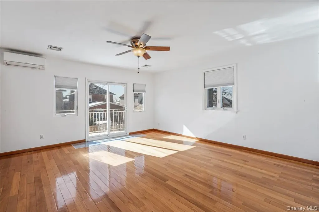 157-40 9th Avenue Beechhurst NY 11357