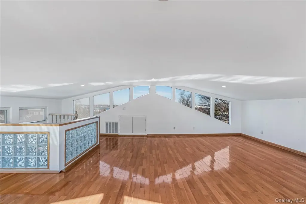 157-40 9th Avenue Beechhurst NY 11357