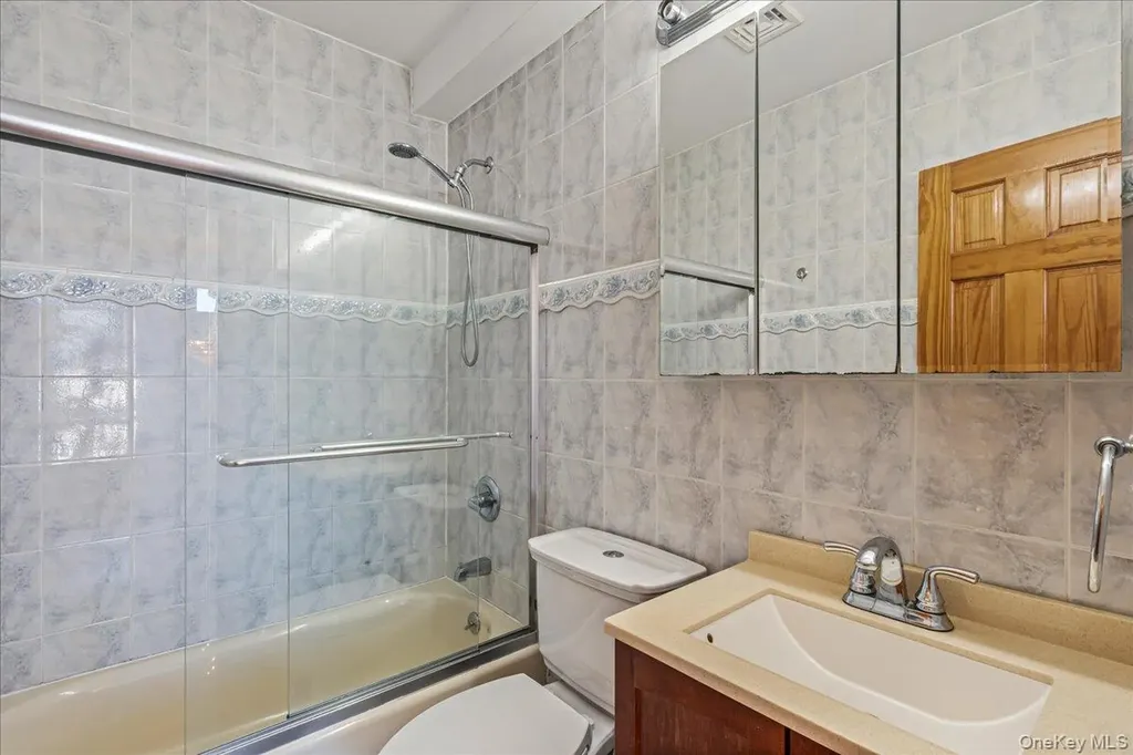 157-40 9th Avenue Beechhurst NY 11357