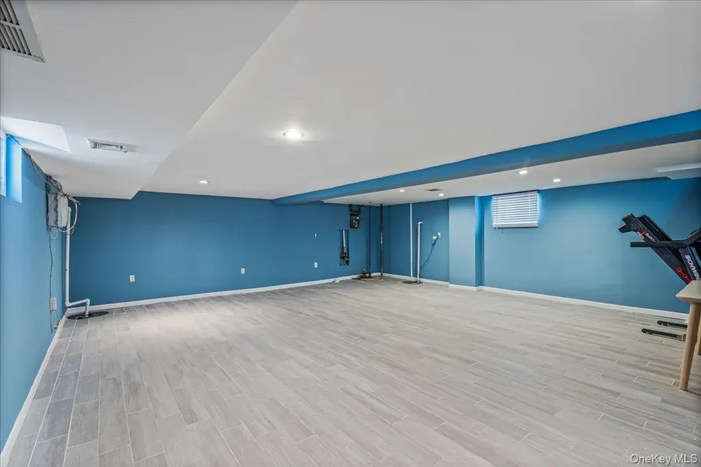 157-40 9th Avenue Beechhurst NY 11357
