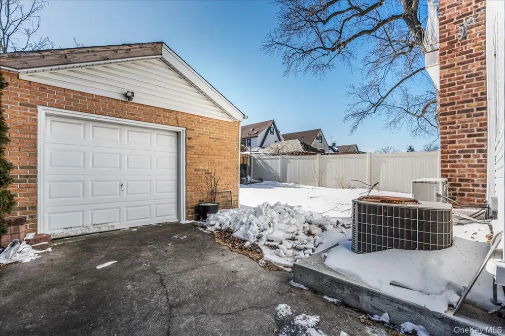 157-40 9th Avenue Beechhurst NY 11357
