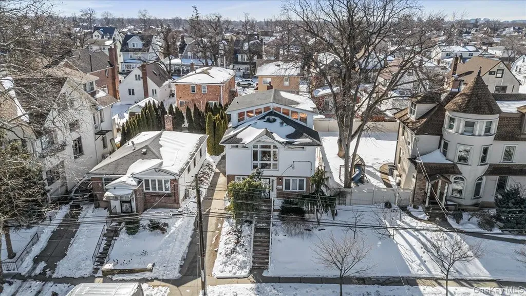 157-40 9th Avenue Beechhurst NY 11357