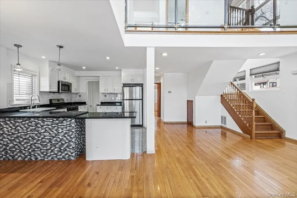 157-40 9th Avenue Beechhurst NY 11357