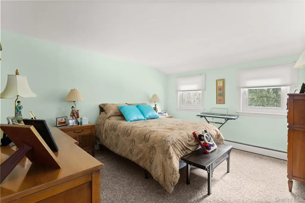 890 Thompson Drive Bay Shore NY 11706
