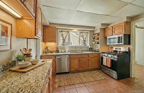 93 Stuyvesant Plaza Mount Vernon NY 10552