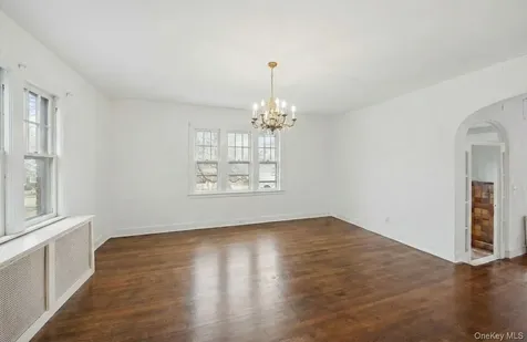93 Stuyvesant Plaza Mount Vernon NY 10552