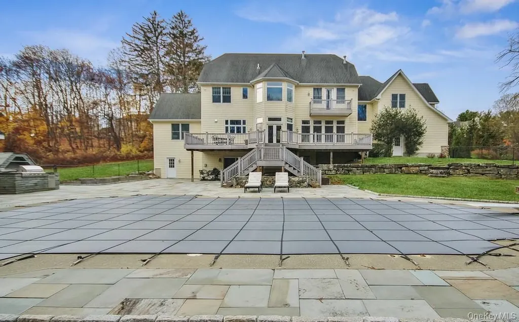 47 Kayla Lane Mahopac NY 10541