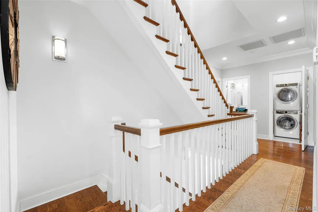 72 Island Point Bronx NY 10464
