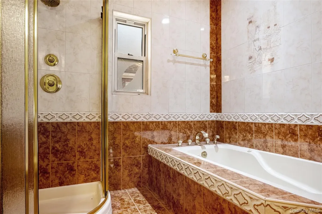 73-33 188th Street Fresh Meadows NY 11366
