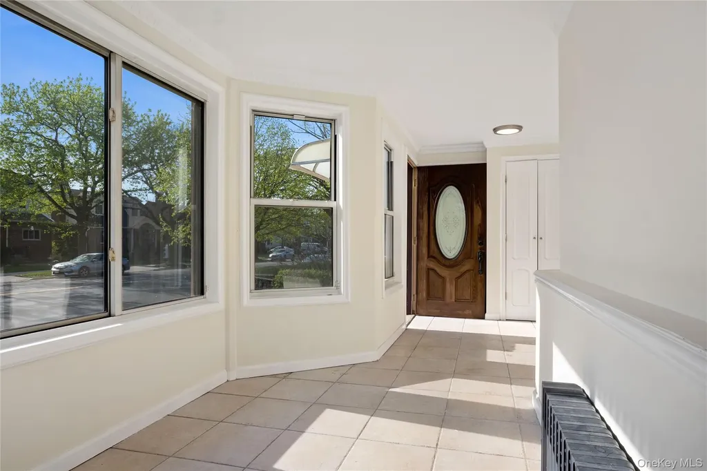 73-33 188th Street Fresh Meadows NY 11366