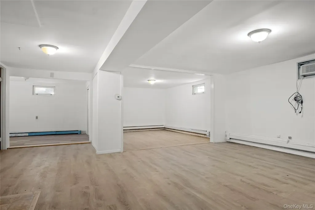 73-33 188th Street Fresh Meadows NY 11366