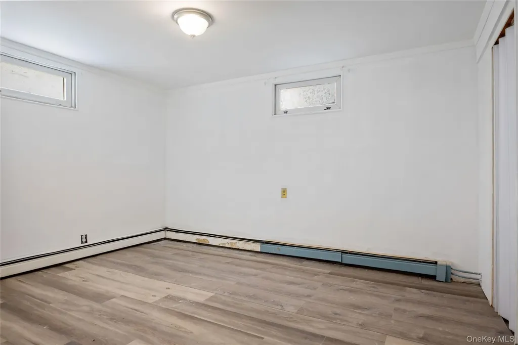 73-33 188th Street Fresh Meadows NY 11366