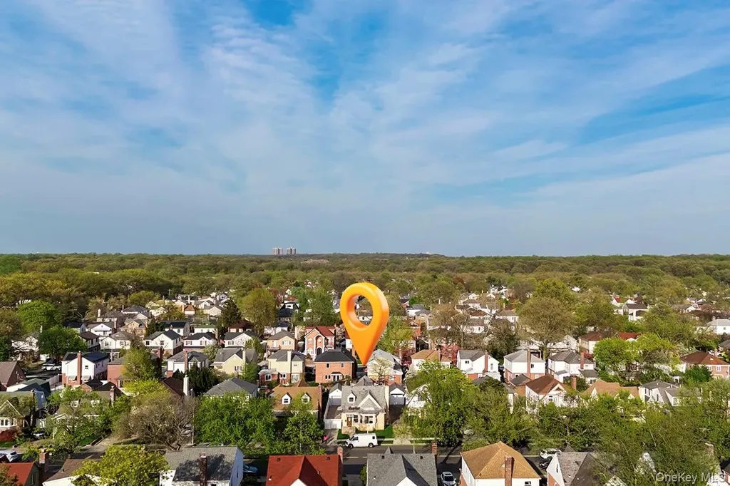 73-33 188th Street Fresh Meadows NY 11366