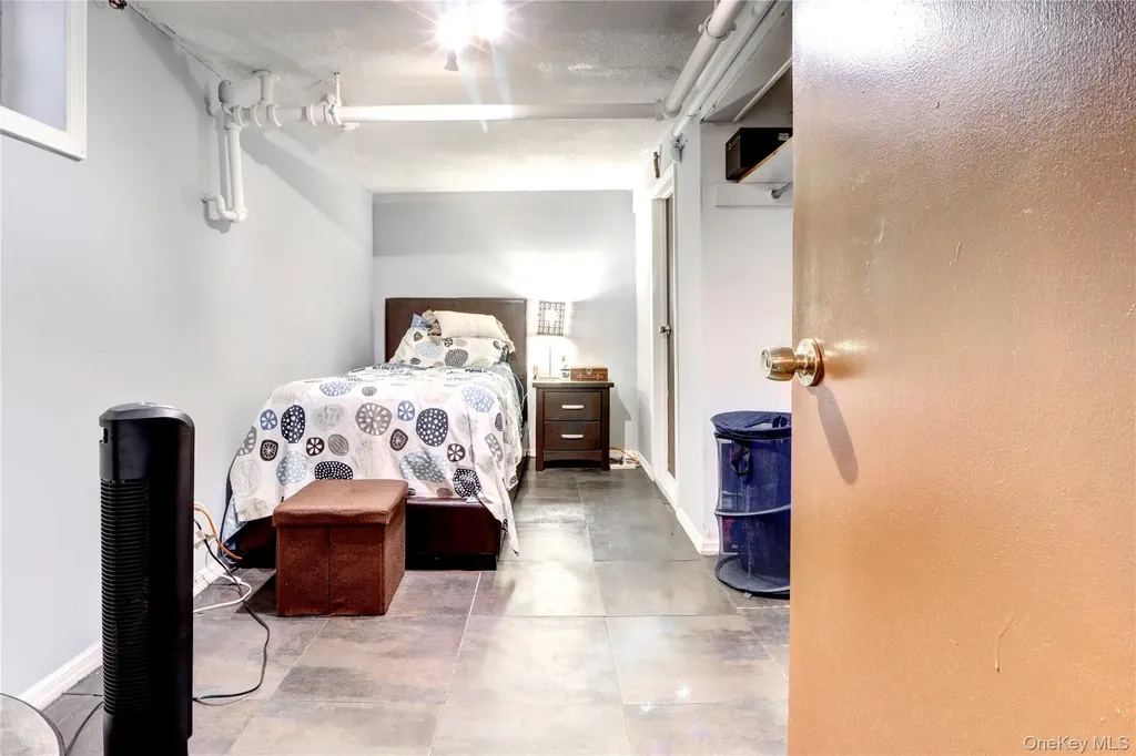 6510 80th Avenue Glendale NY 11385