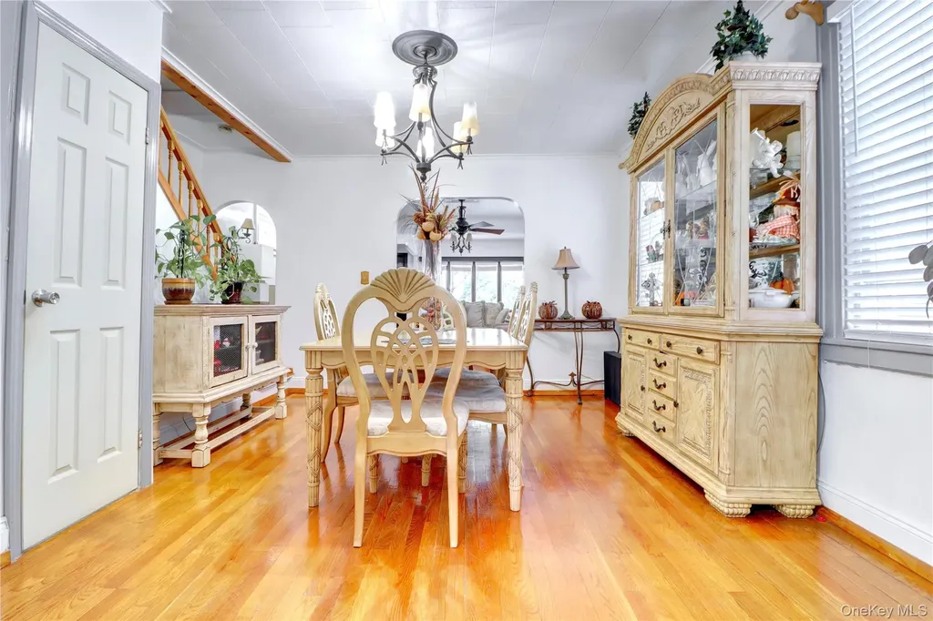 6510 80th Avenue Glendale NY 11385