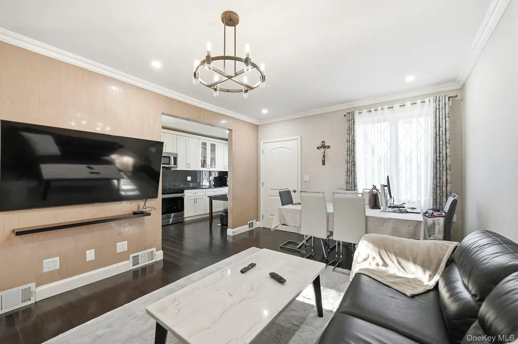 1100 Neill Avenue Bronx NY 10461