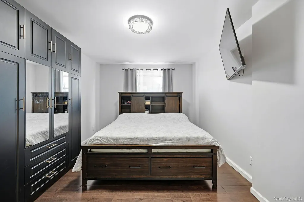 1100 Neill Avenue Bronx NY 10461