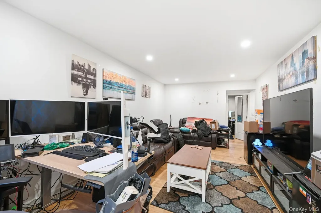 1100 Neill Avenue Bronx NY 10461