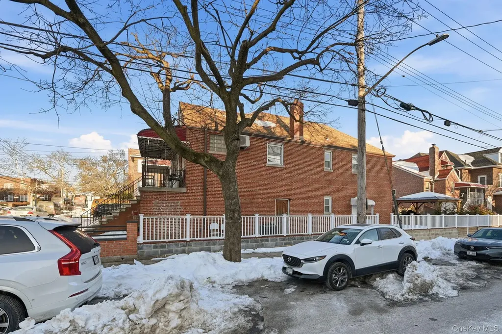 1100 Neill Avenue Bronx NY 10461