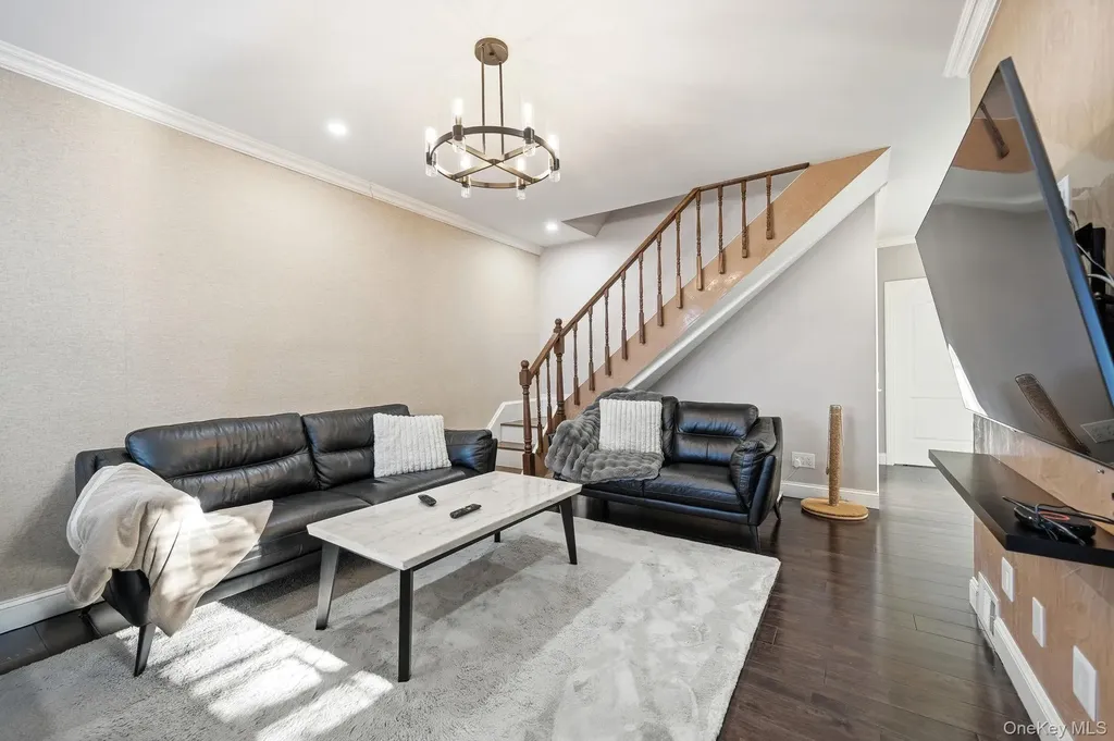 1100 Neill Avenue Bronx NY 10461