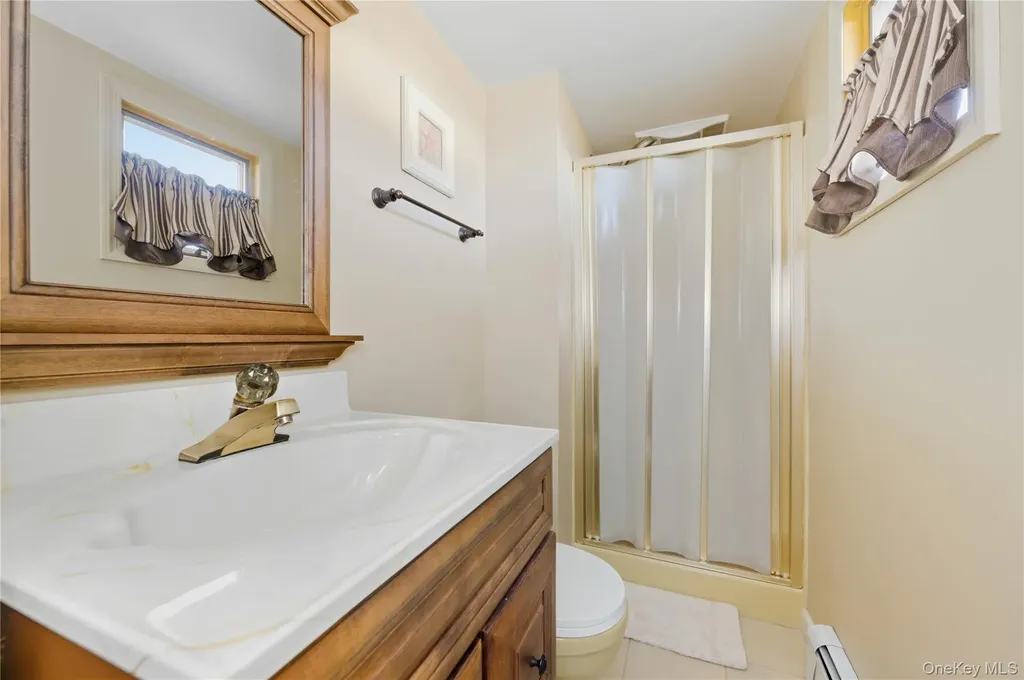 613 Smith Place Oceanside NY 11572