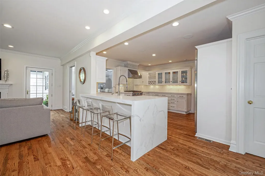 18 Lakeside Drive Rye NY 10580