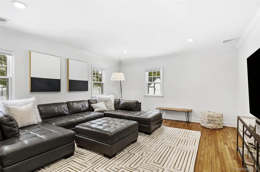 18 Lakeside Drive Rye NY 10580