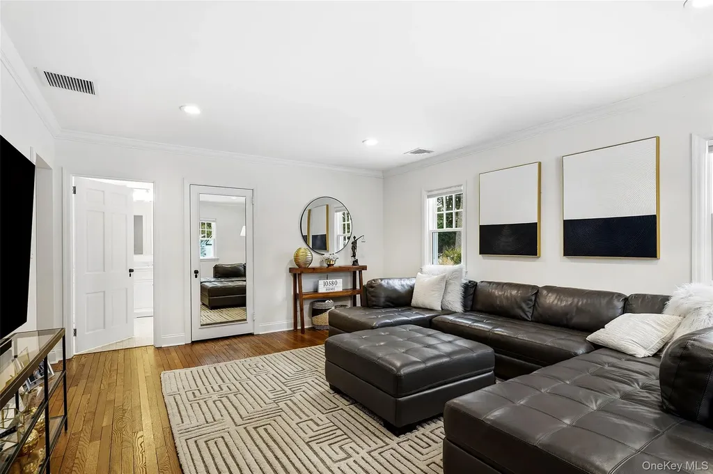18 Lakeside Drive Rye NY 10580