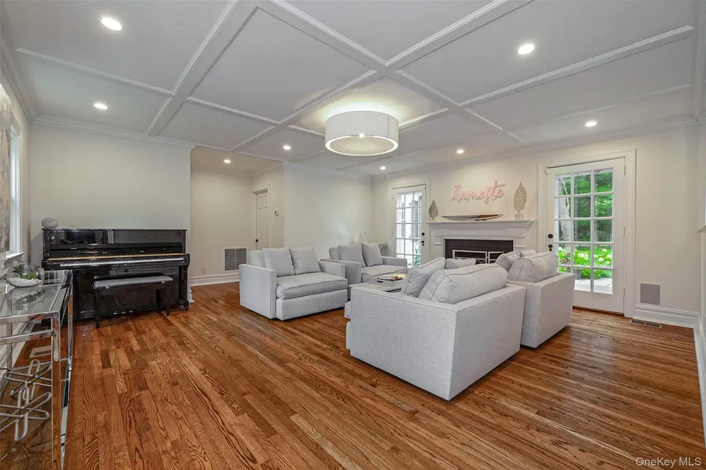 18 Lakeside Drive Rye NY 10580