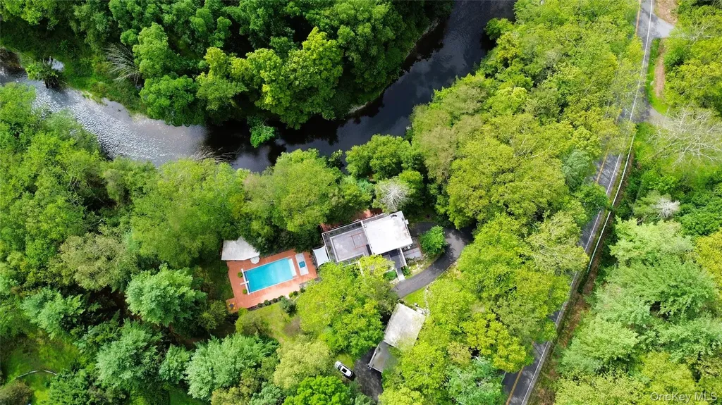 1202 Jackson Corners Road Red Hook NY 12571