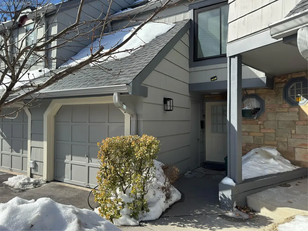 211 Treetop Circle Nanuet NY 10954