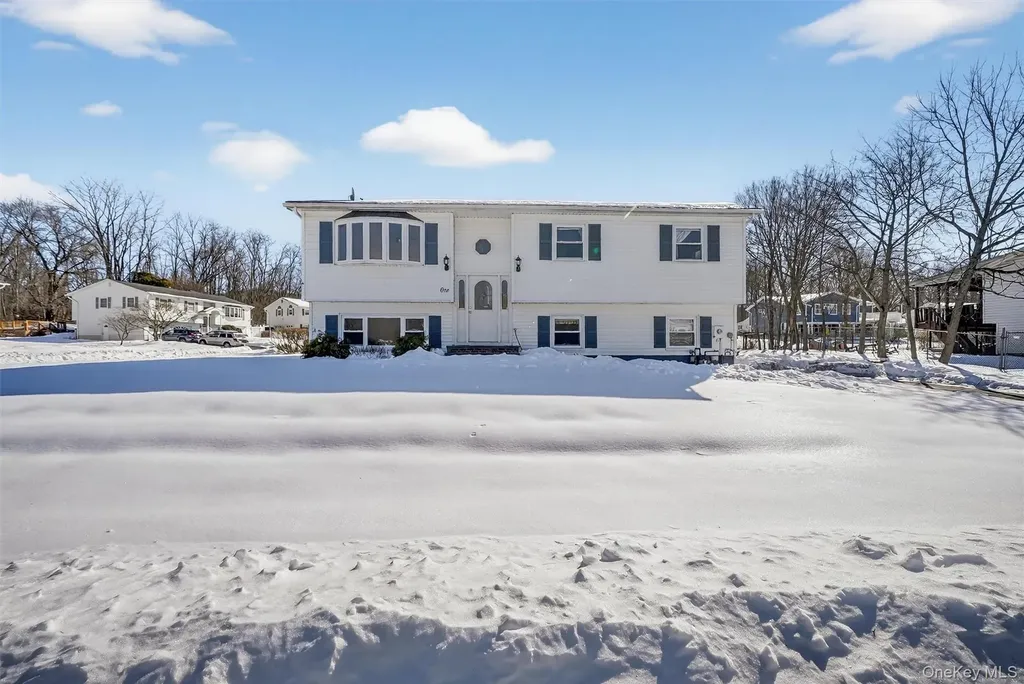 1 Mace Drive Valley Cottage NY 10989