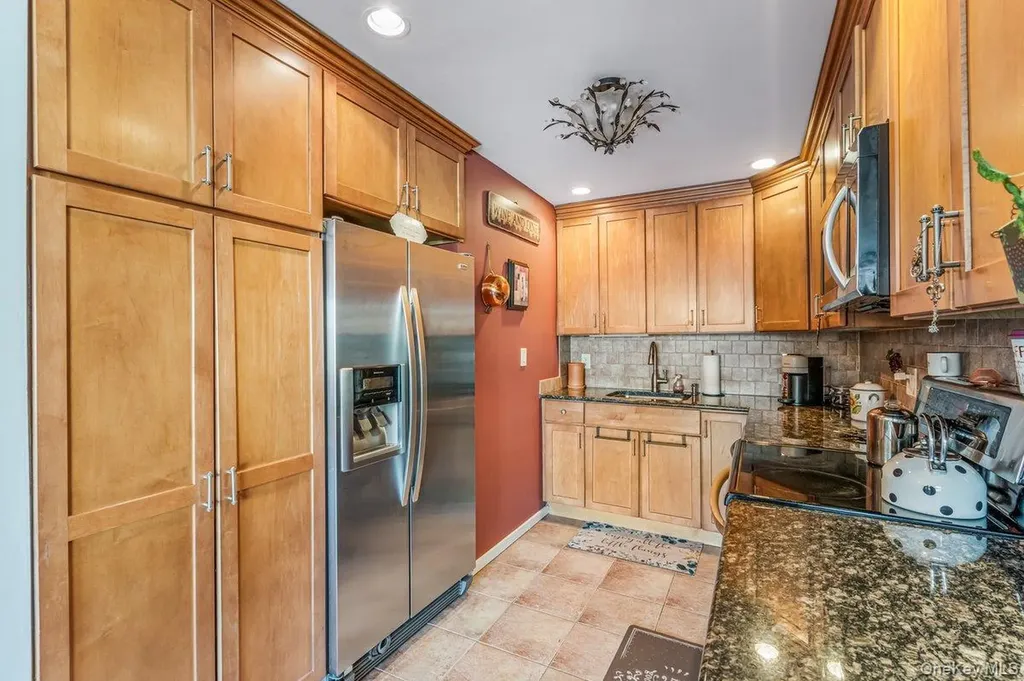7-15 162nd Street Beechhurst NY 11357