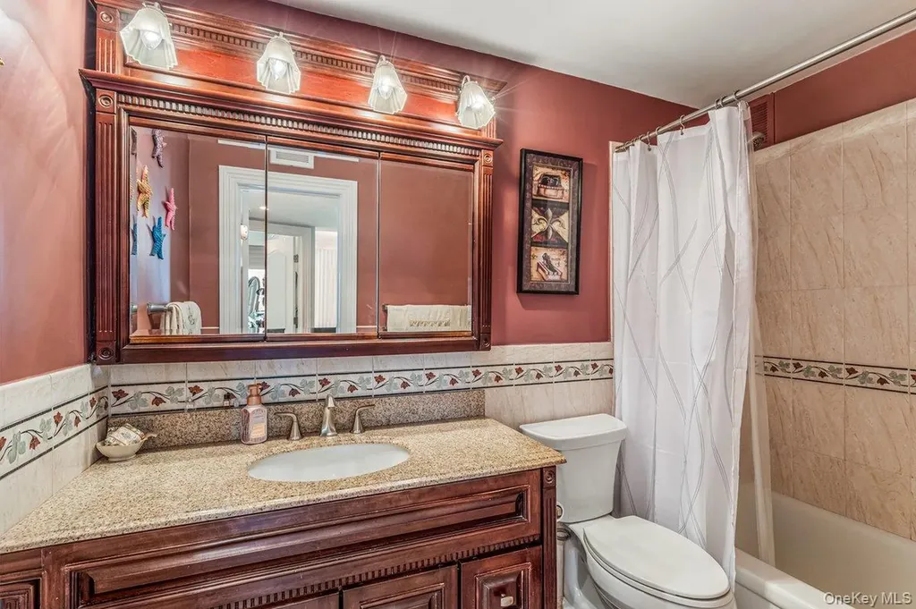 7-15 162nd Street Beechhurst NY 11357