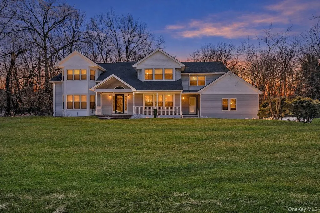 1944 Wading River Manor Road Wading River NY 11792