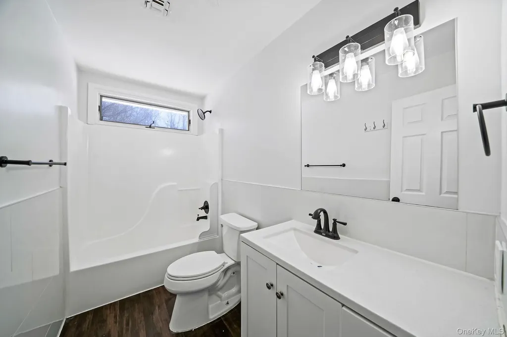 1944 Wading River Manor Road Wading River NY 11792