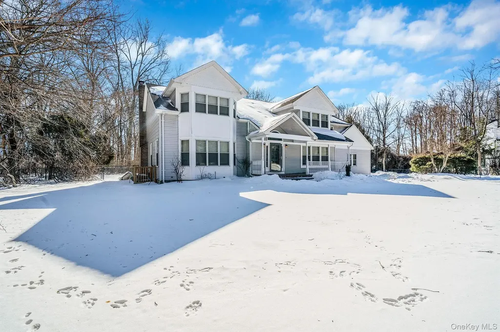 1944 Wading River Manor Road Wading River NY 11792
