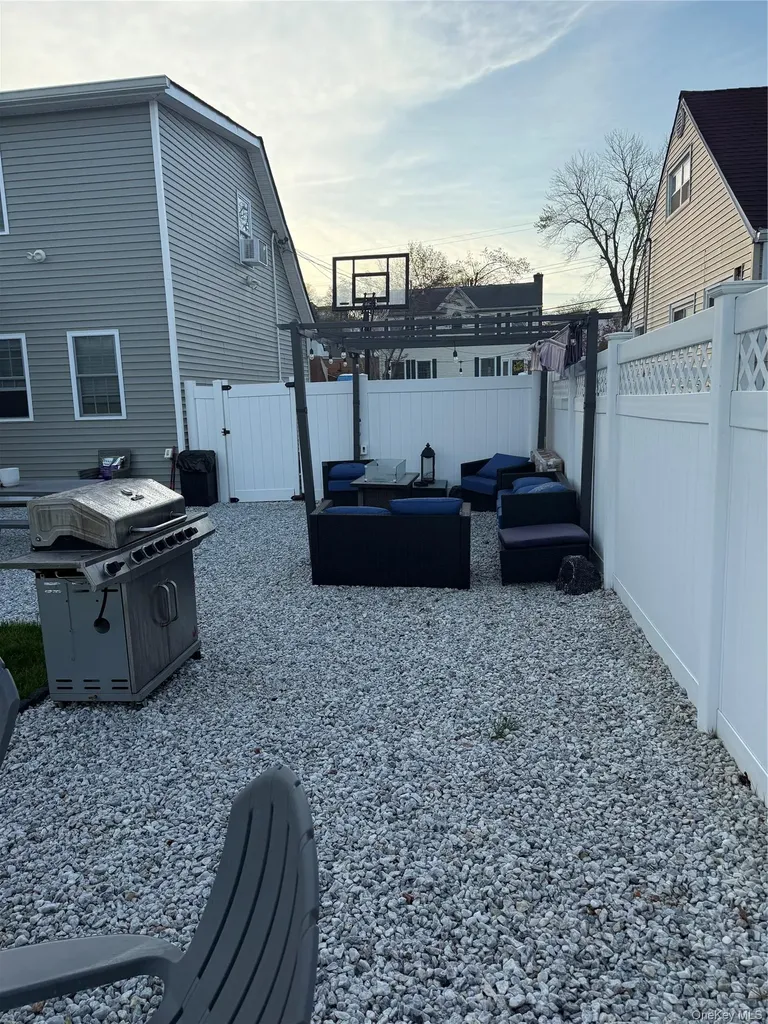 53 Hazelton Road Yonkers NY 10710