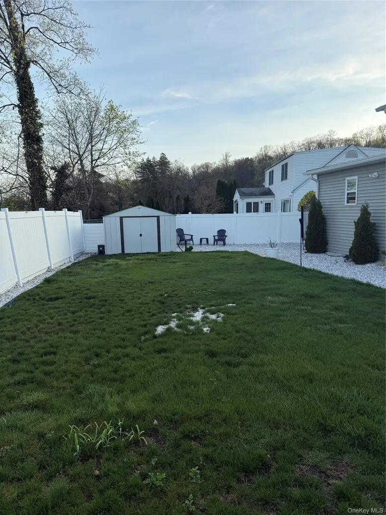 53 Hazelton Road Yonkers NY 10710