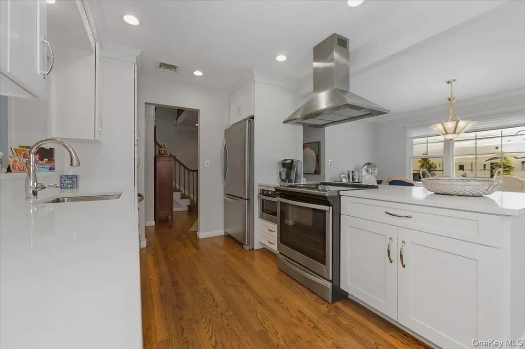974 Mildred Drive Baldwin NY 11510