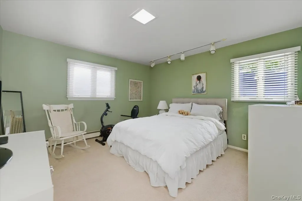 974 Mildred Drive Baldwin NY 11510
